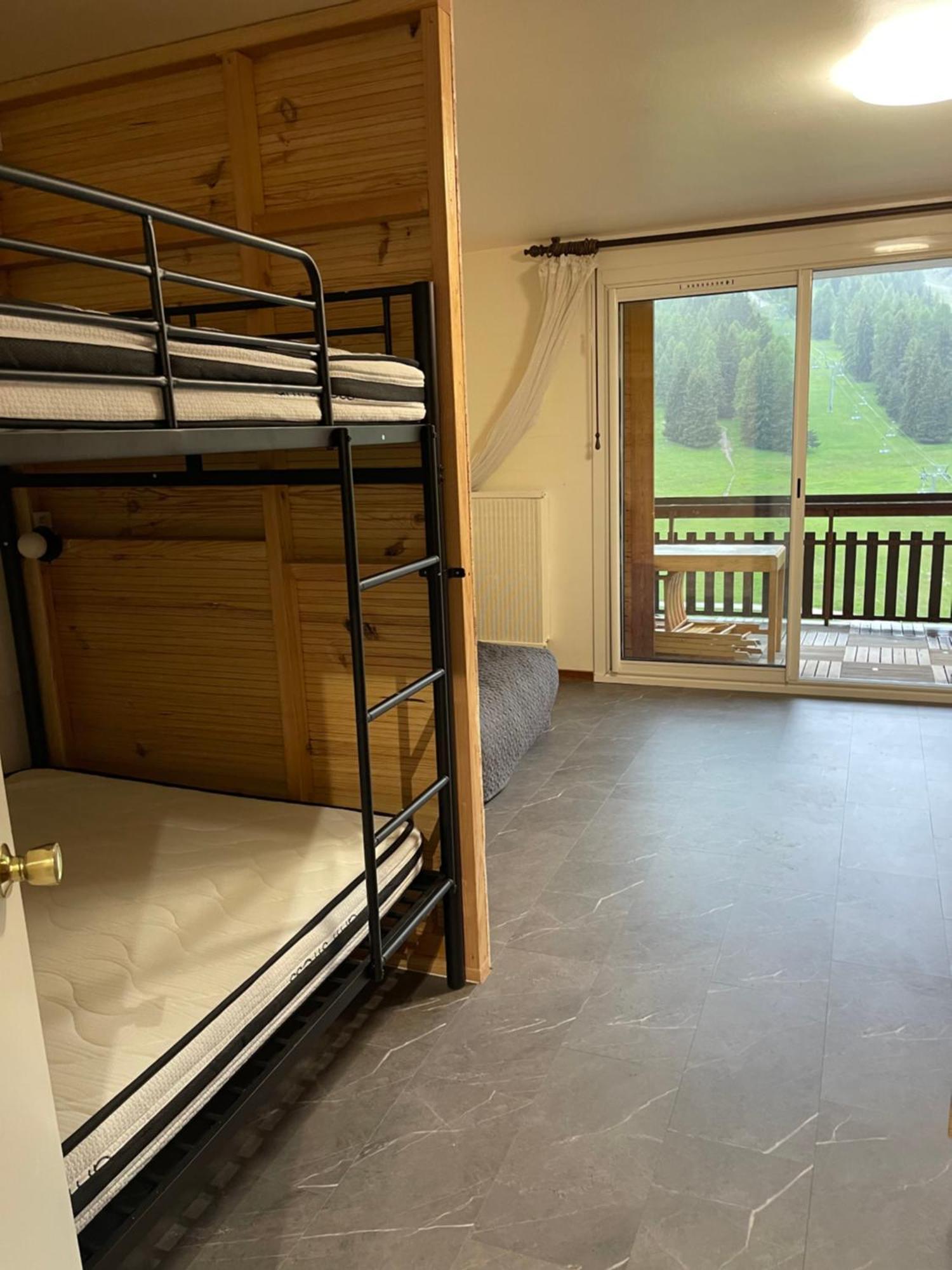 Aux Pieds Des Pistes Et Des Commerces * Le Devoluy